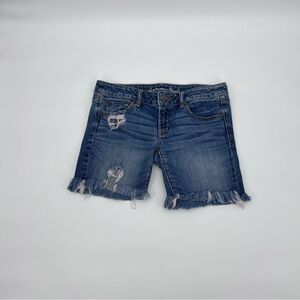 American Eagle Short Distressed Denim Favorite Boyfriend Size 8